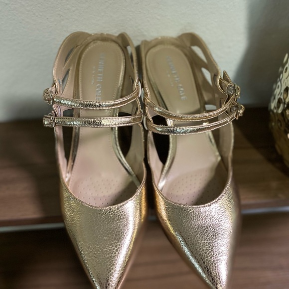 NWOT Kenneth Cole Riley Light Gold Strappy Open Back Heel - Picture 10 of 13
